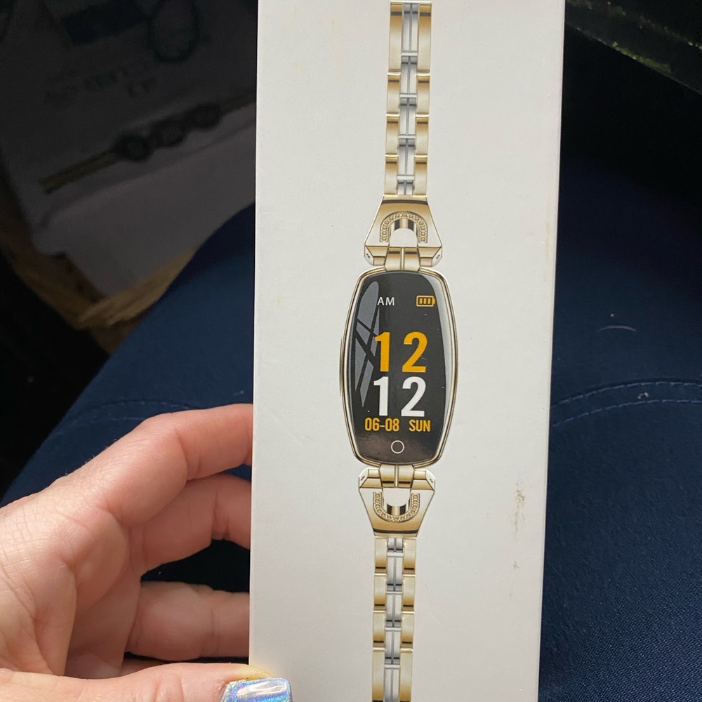 Women’s Fitness Tracker